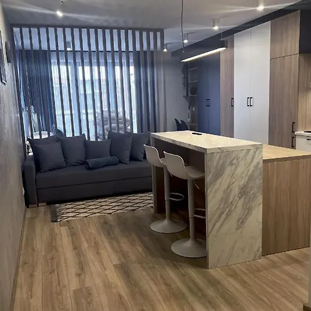 Apartman Amsterdam W Centrum Z Prywatnym Zadaszonym Parkingiem - Izby Podhalanskie Nowy Targ